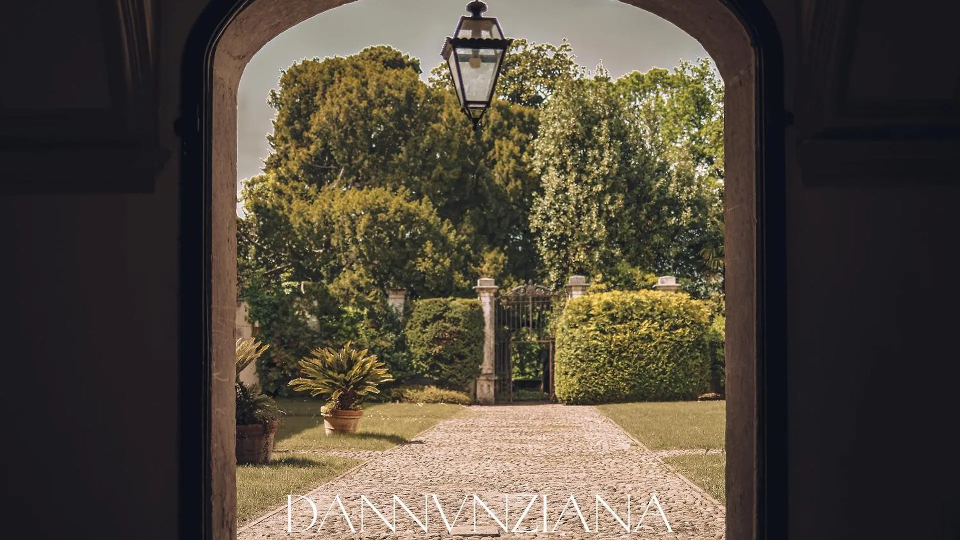 Dannunziana With Shared Pool - Salo - Garda Lake San Felice del Benaco 0*,  Italy