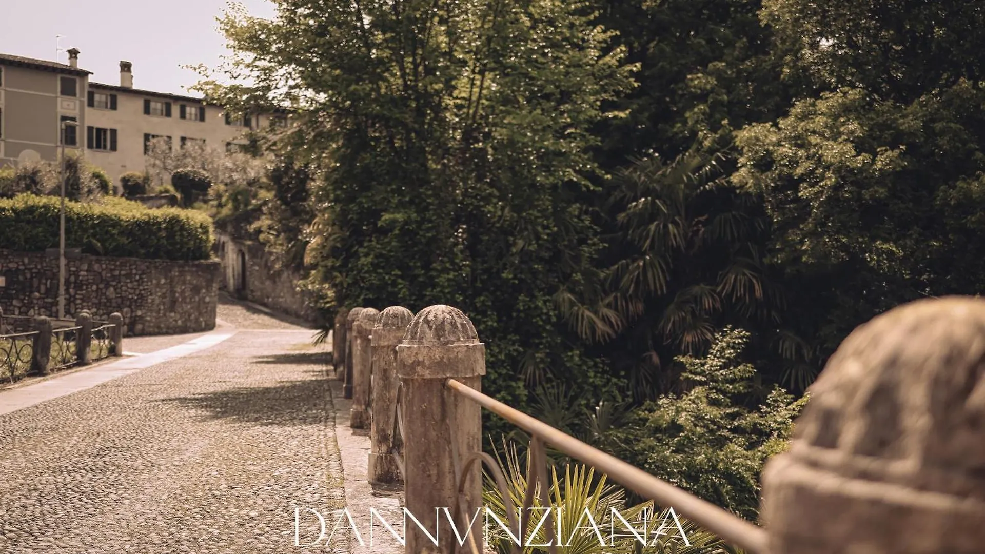 Apartment Dannunziana With Shared Pool - Salo - Garda Lake San Felice del Benaco Italy