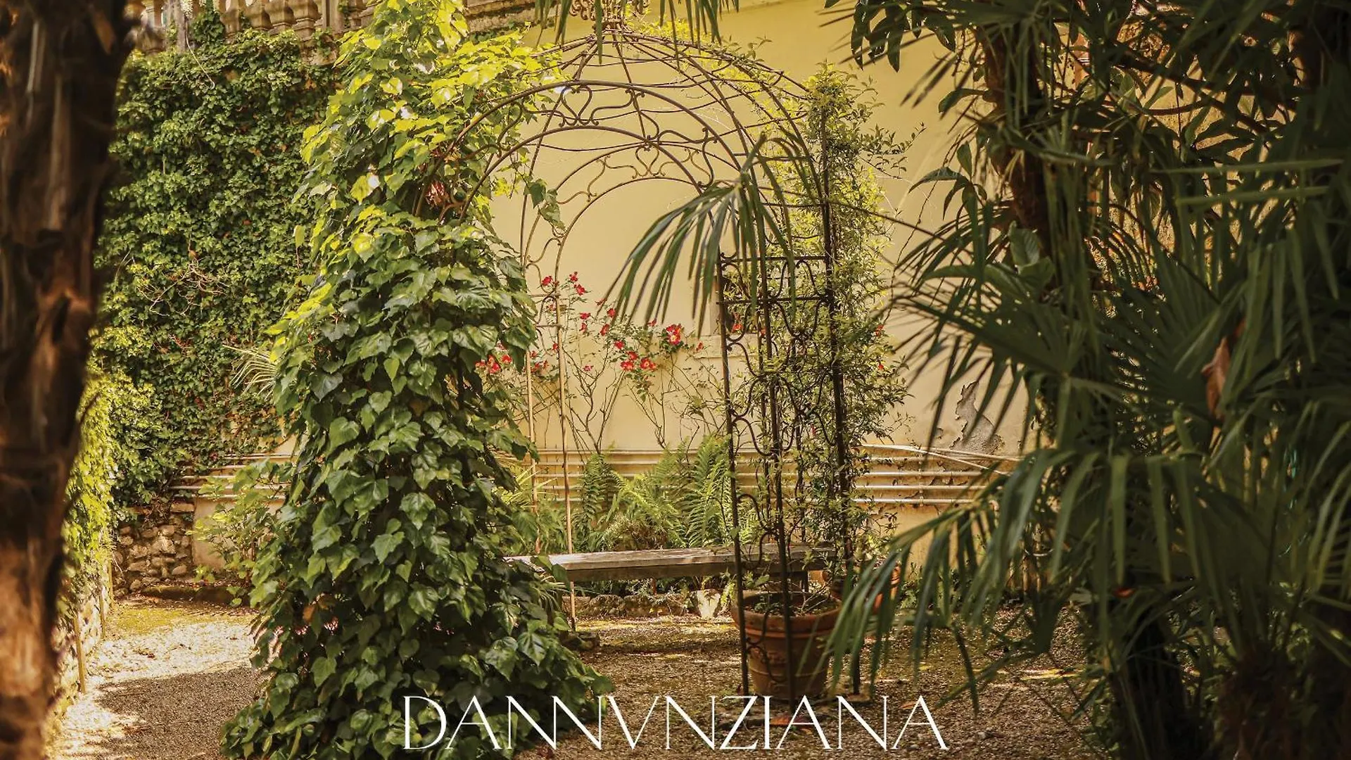 Dannunziana With Shared Pool - Salo - Garda Lake San Felice del Benaco