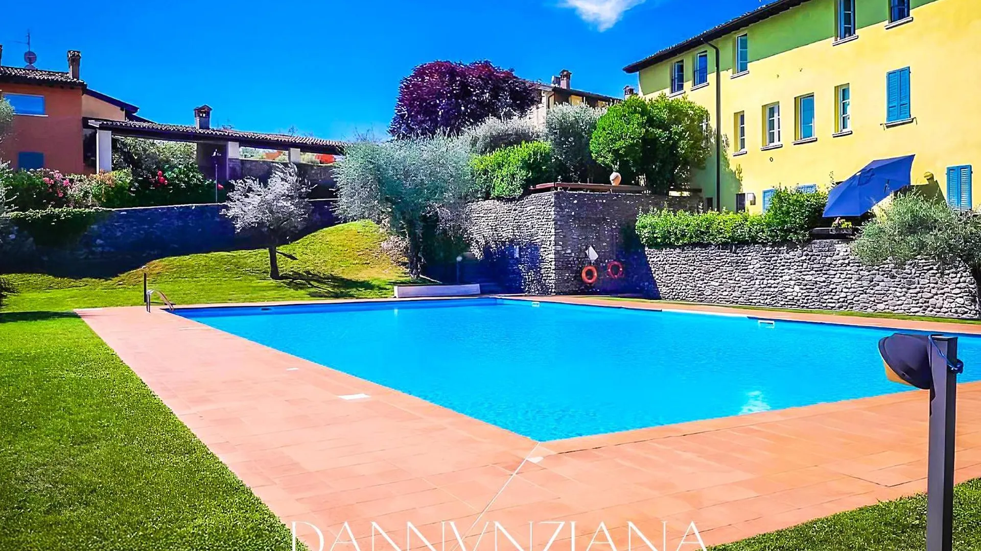 Apartment Dannunziana With Shared Pool - Salo - Garda Lake San Felice del Benaco Italy